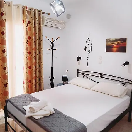 ιno 4* Σκιάθος Πόλη