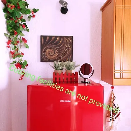 ιno * Σκιάθος Πόλη