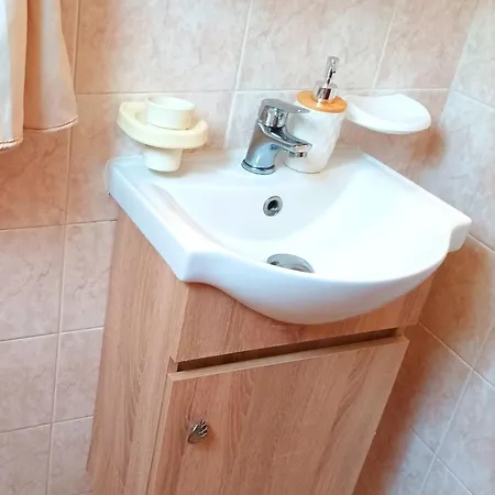 Πανσιόν ιno *