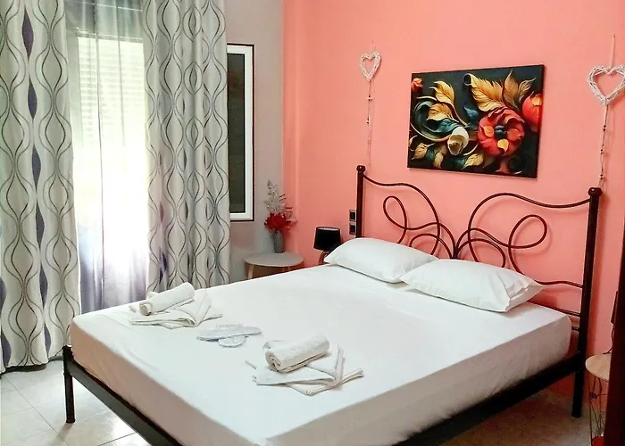 ιno 4* Skiathos Chora