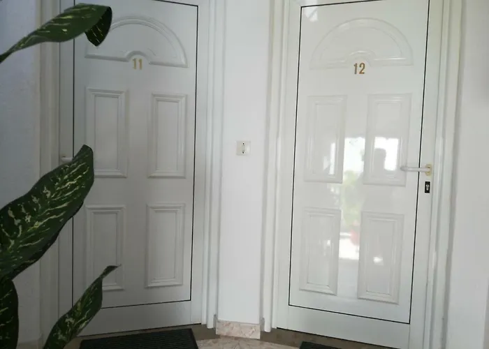 ιno 4* Skiathos stad